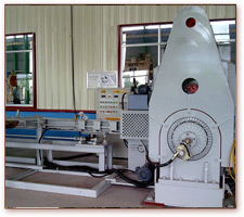 Steel rod cutting machine
